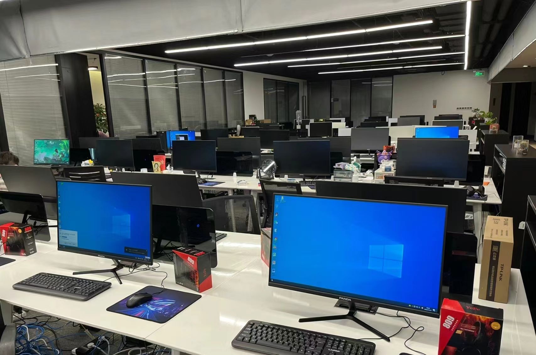 如何找深圳靠谱的机房设备回收公司？(图2)